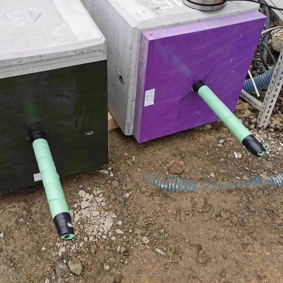 Vibration isolation of columns