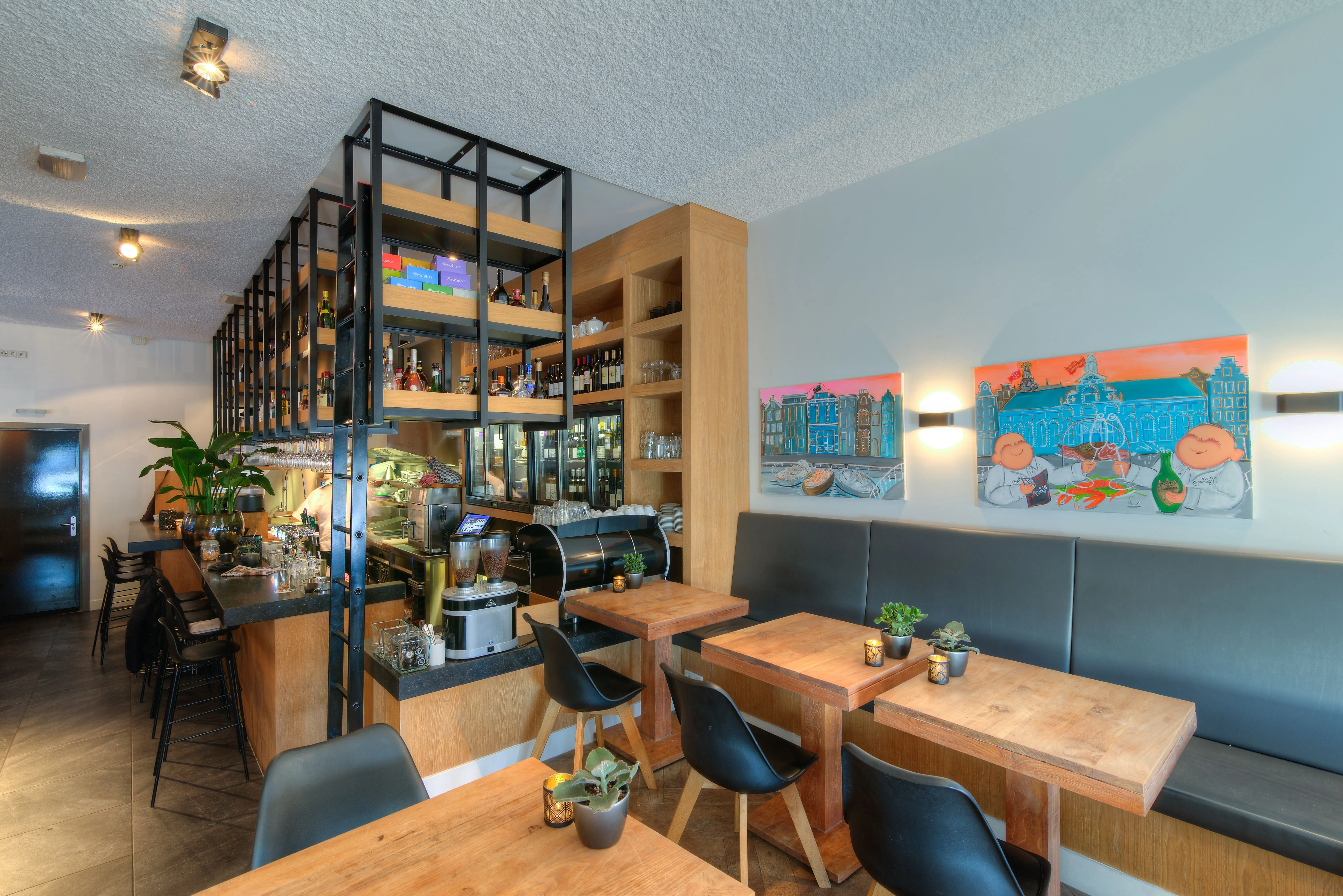 Sonique® plaster: non-flammable acoustic treatment for gastronomy
