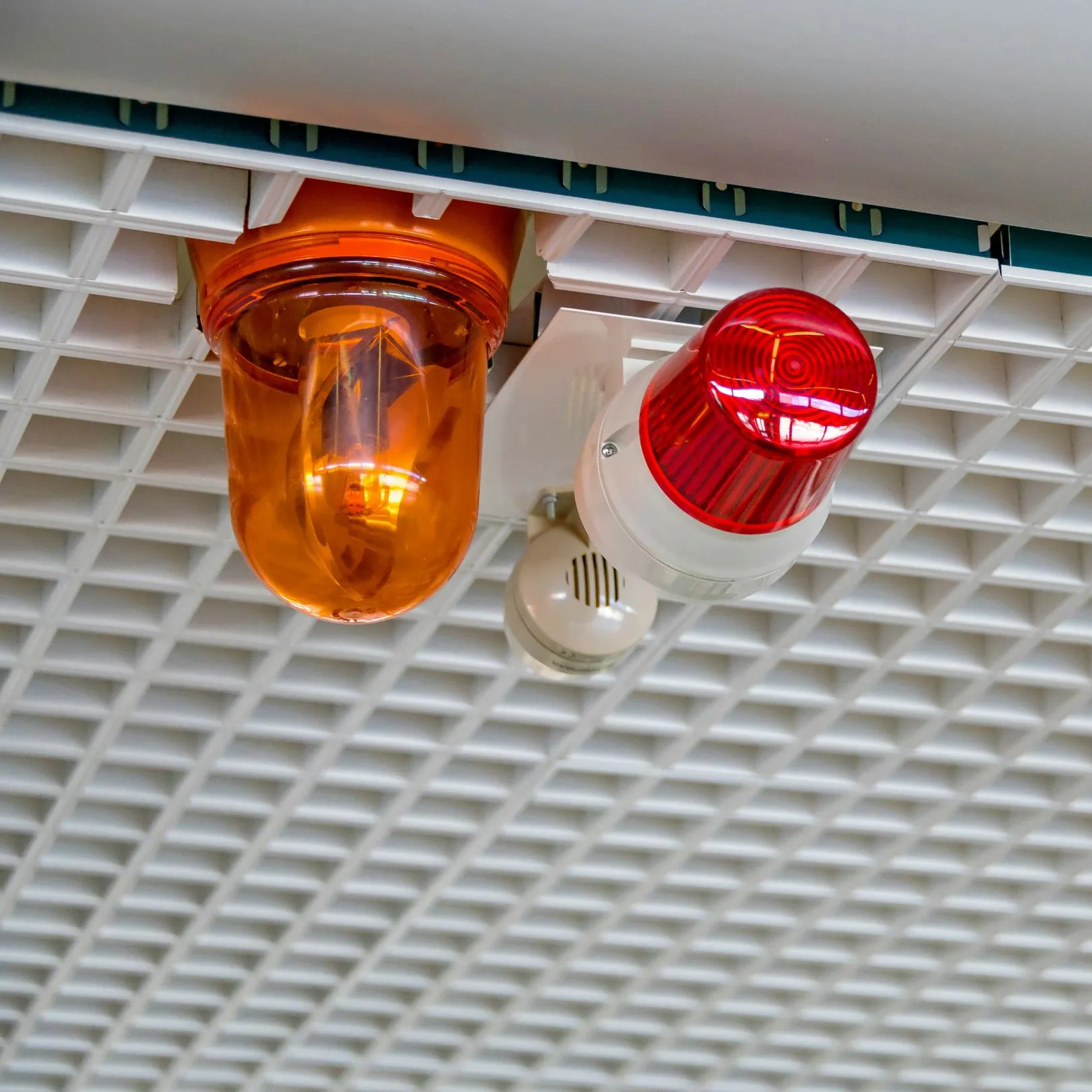 Voice alarm devices