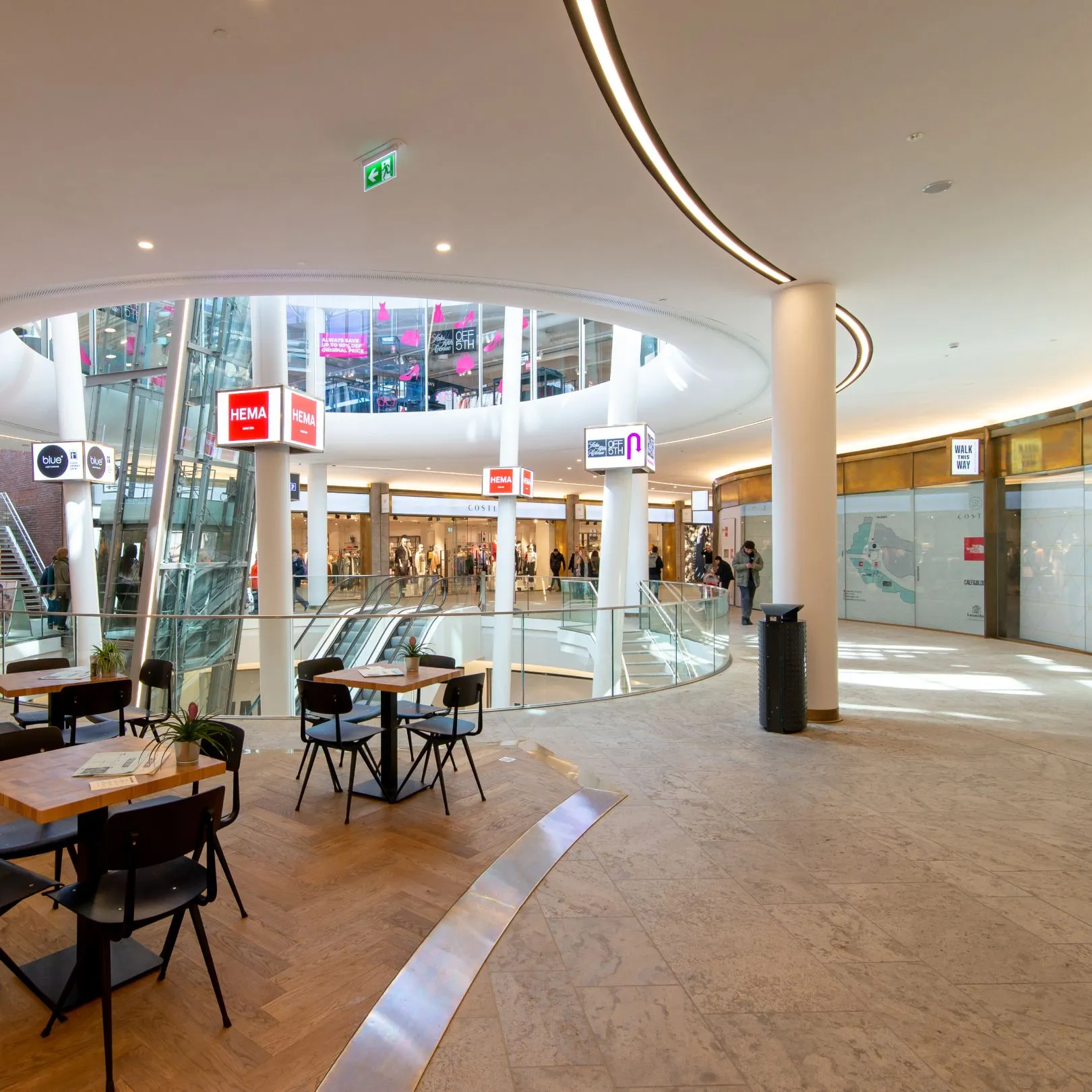 Sonacoustic® plaster effectively reduces noise in a shopping center