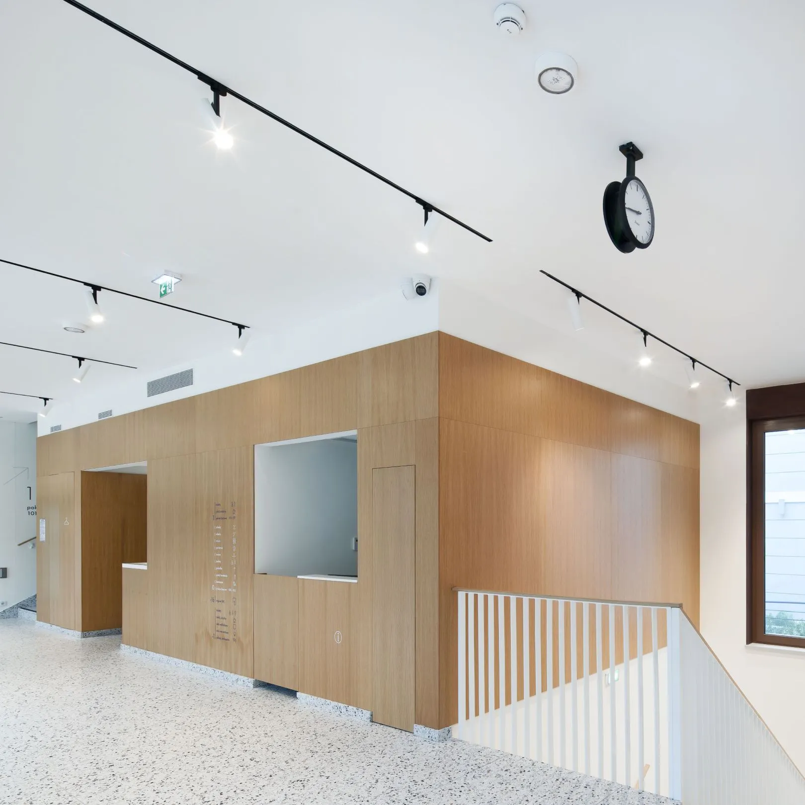 Sonacoustic® PL1 plaster at the University of Warsaw