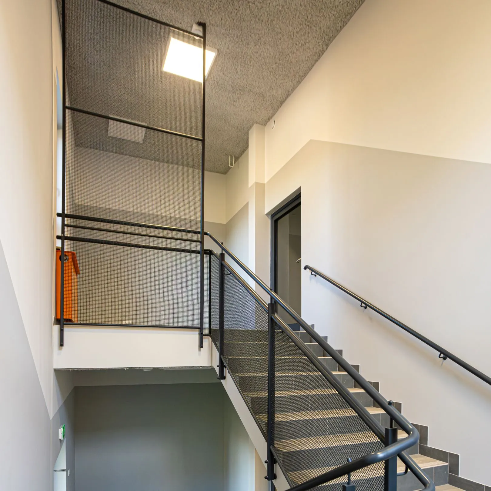 Staircase with additional adaptation with Sonaspray® plaster