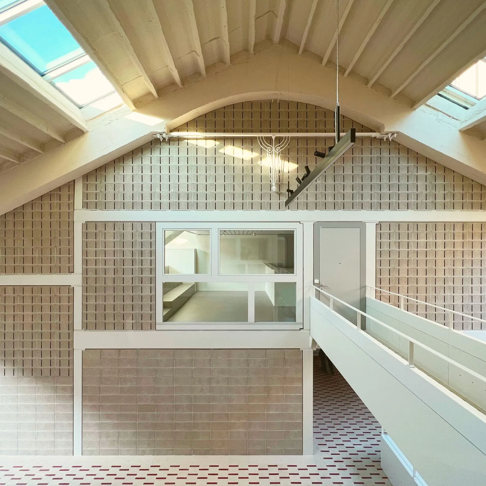 Soundblox® Type G is a good solution for interior walls