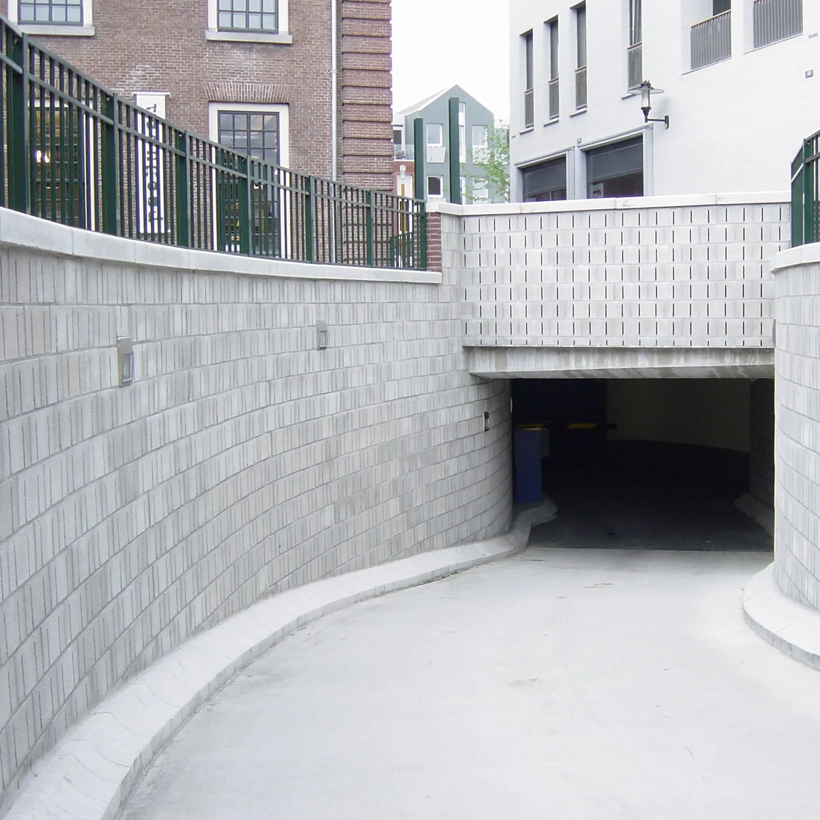Soundblox® block walls at the entrance to the underground garage